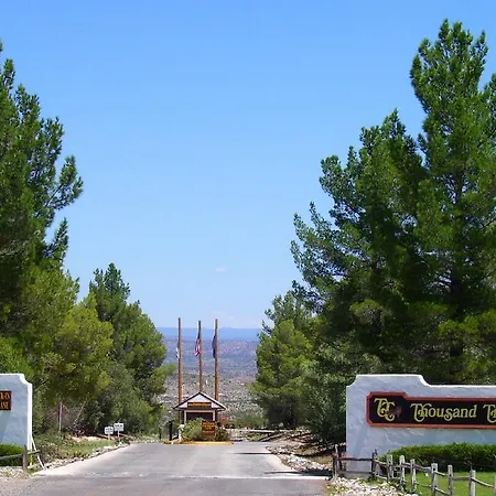 Verde Valley Deck Cottage 8